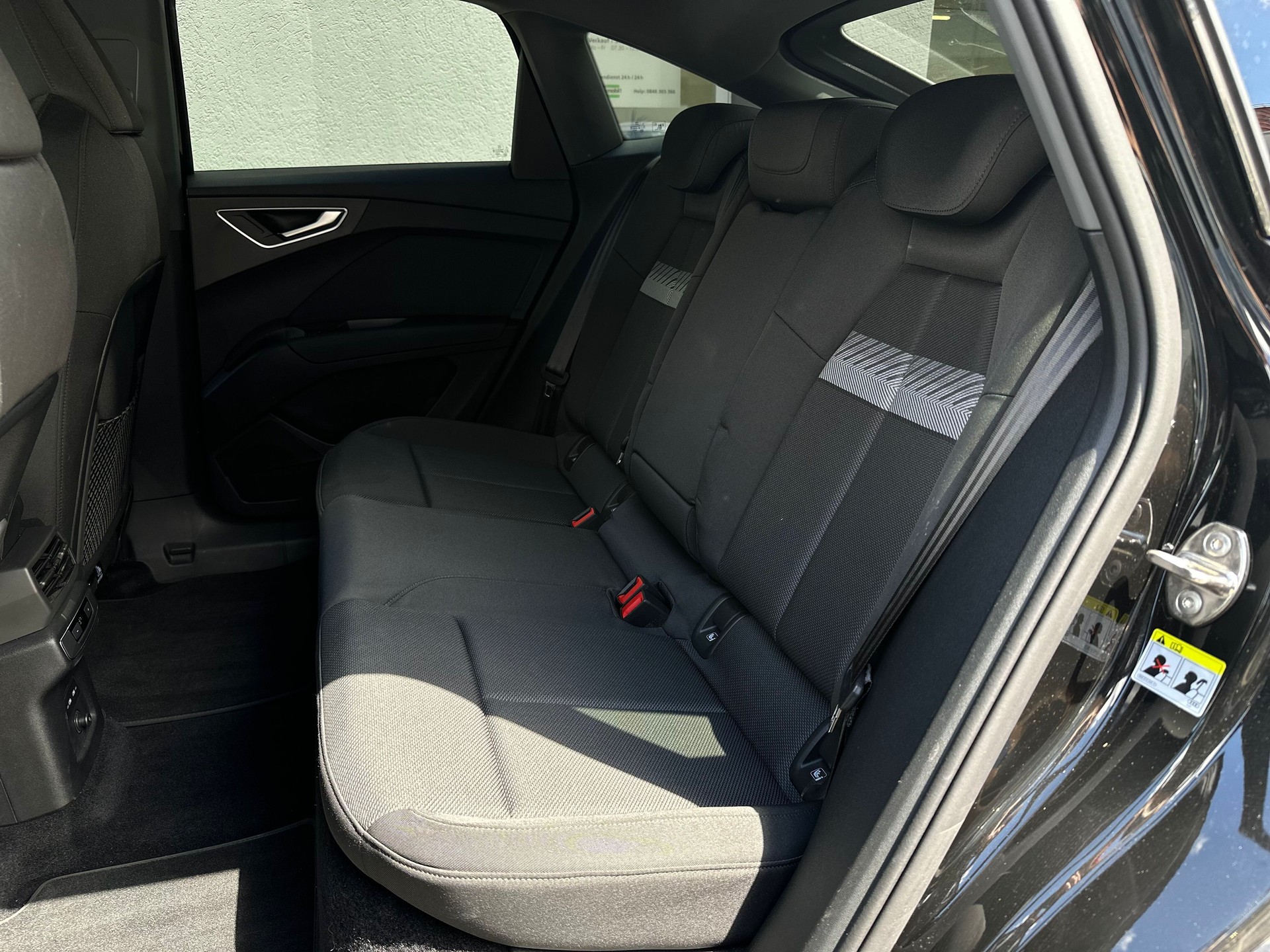 AUDI Q4 Sportback e-tron 50 quattro-image-7