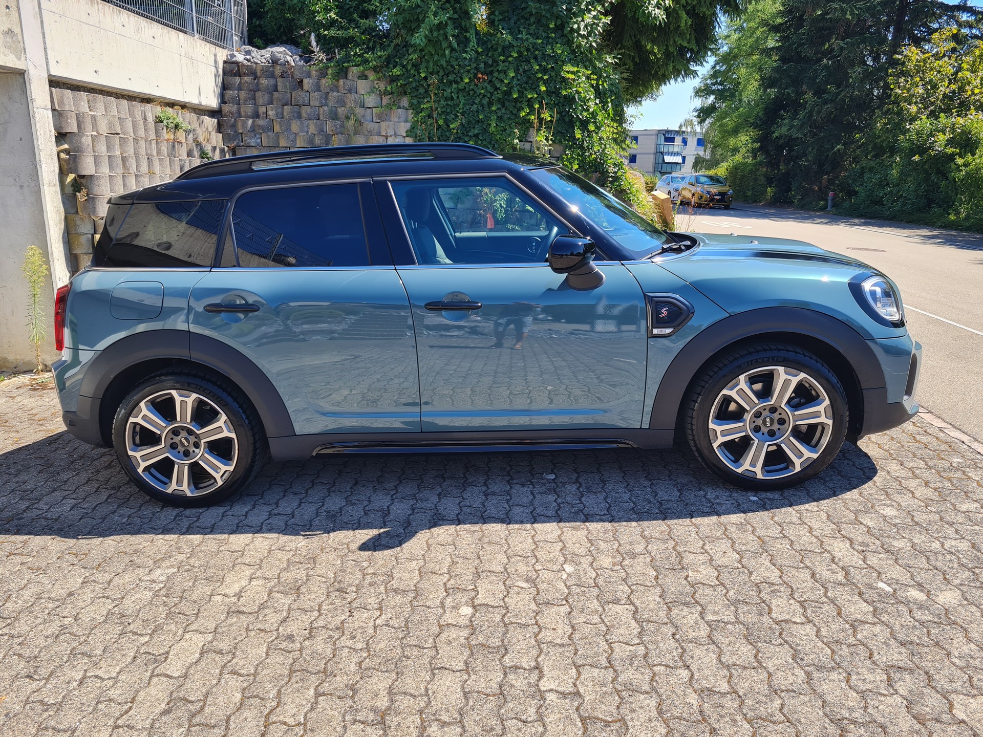 MINI 2.0i Cooper S ALL4-image-1