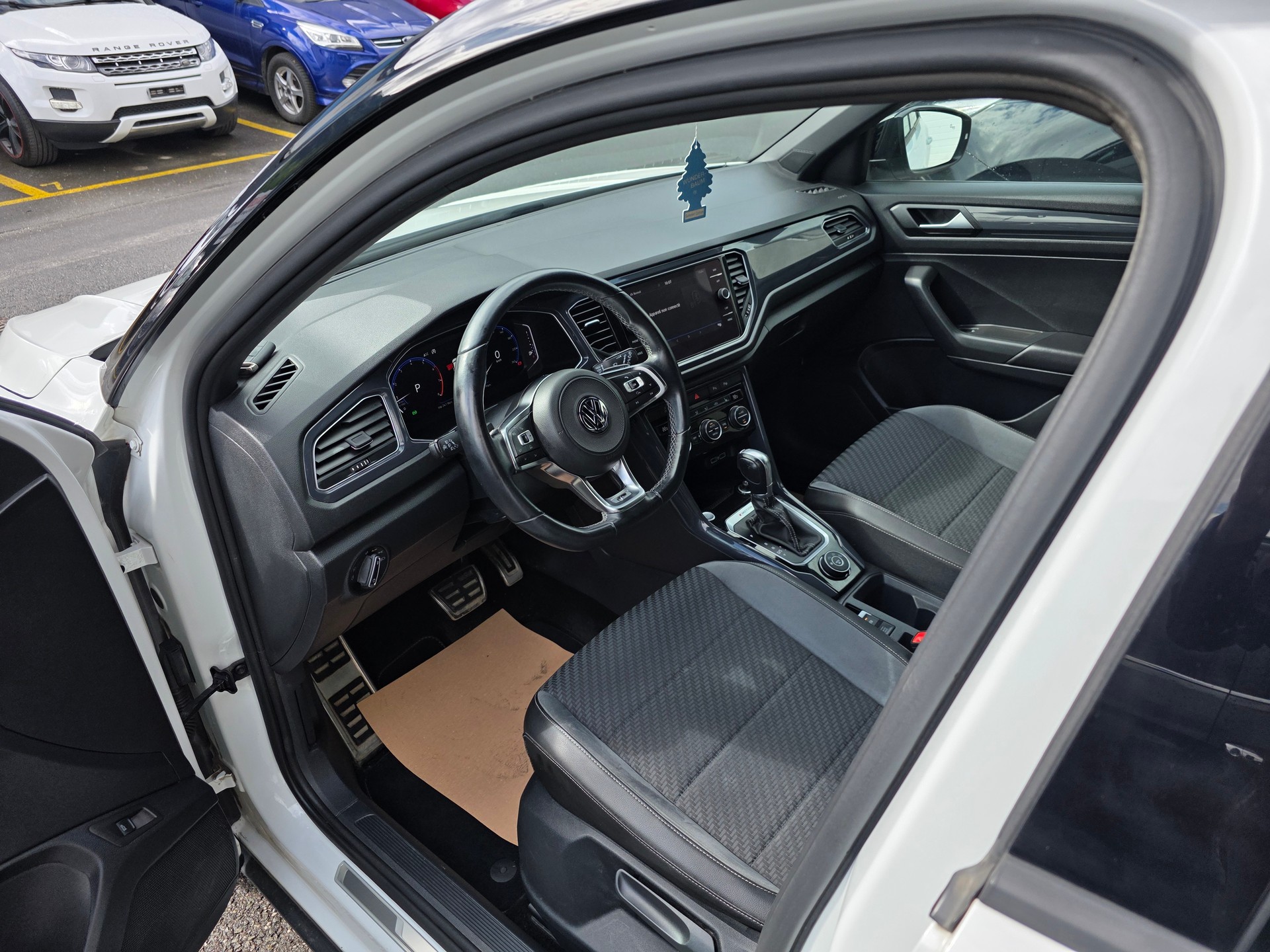 VW T-Roc 2.0 TSI Advance DSG 4Motion-image-6