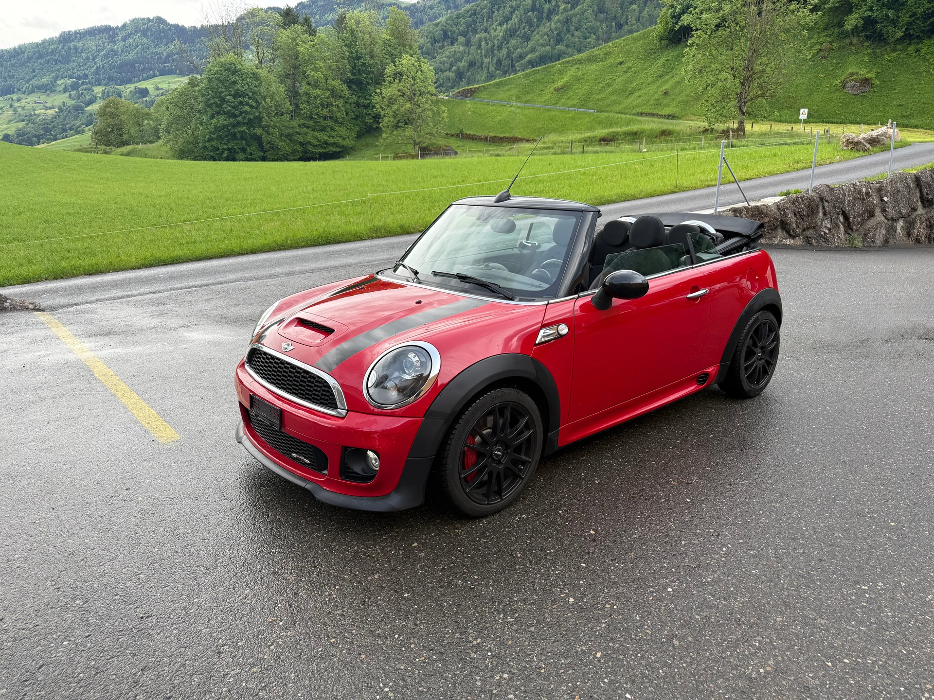 MINI Cooper John Cooper Works Cabriolet-image-0