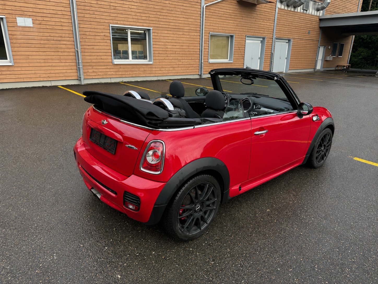 MINI Cooper John Cooper Works Cabriolet-image-3
