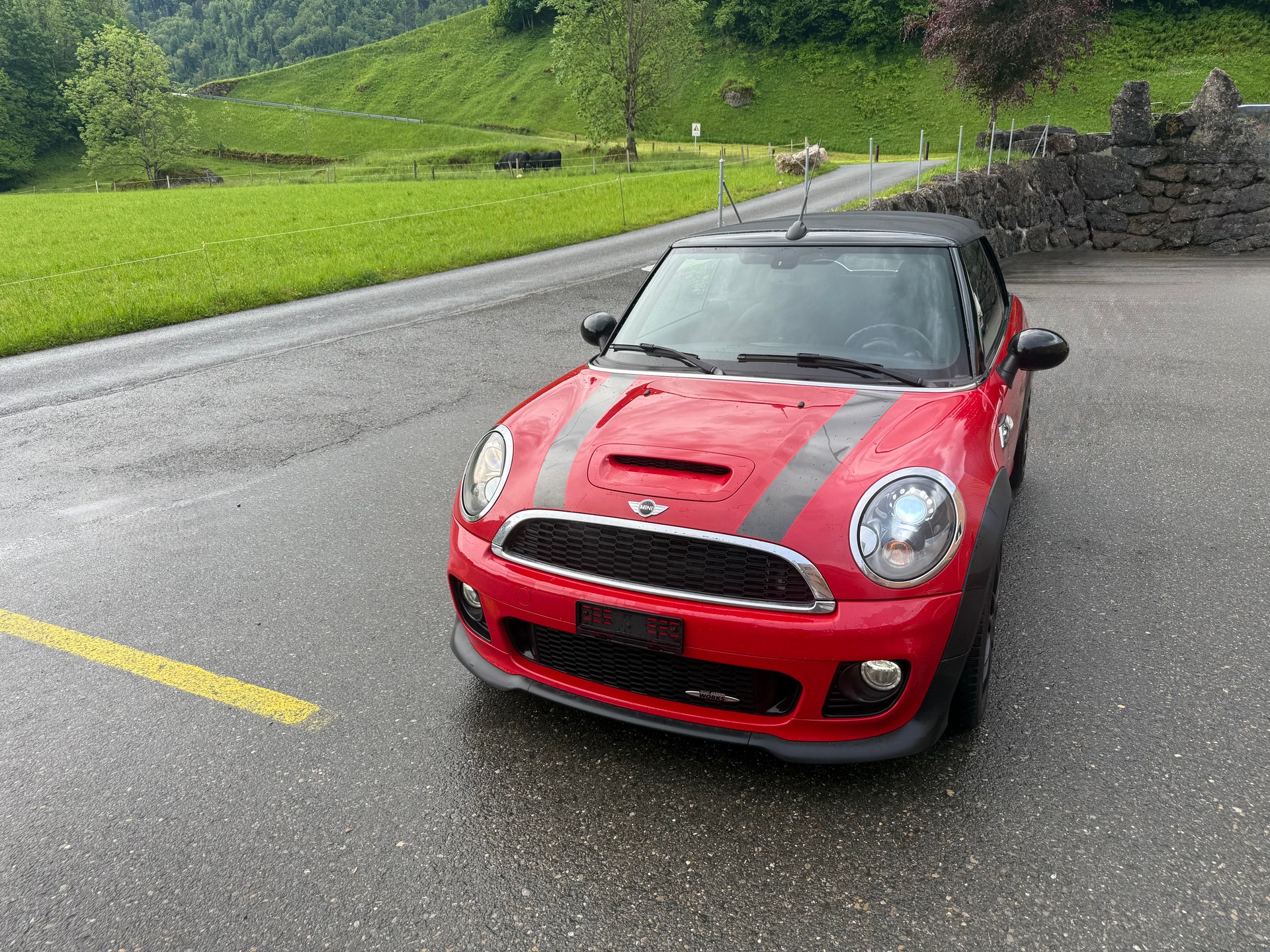 MINI Cooper John Cooper Works Cabriolet-image-5