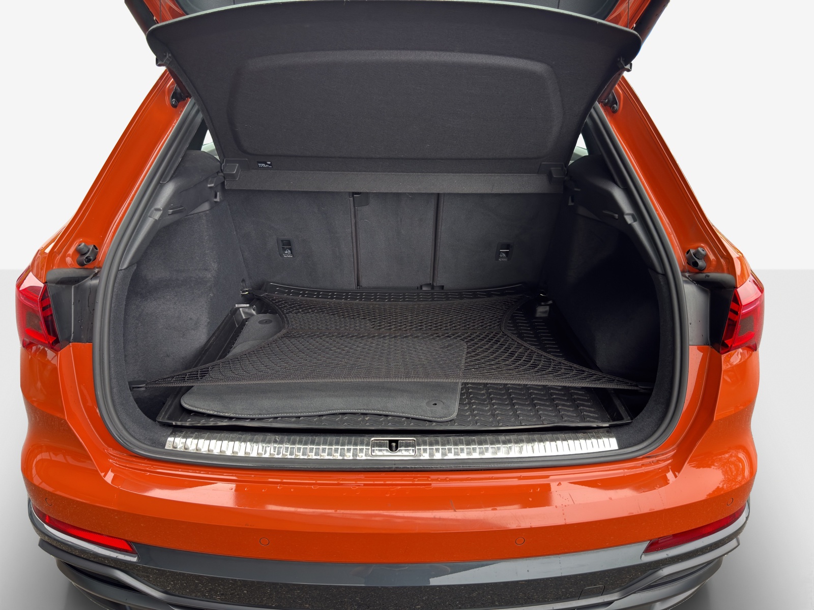 AUDI Q3 35 TFSI S line Attraction S-tronic-image-12