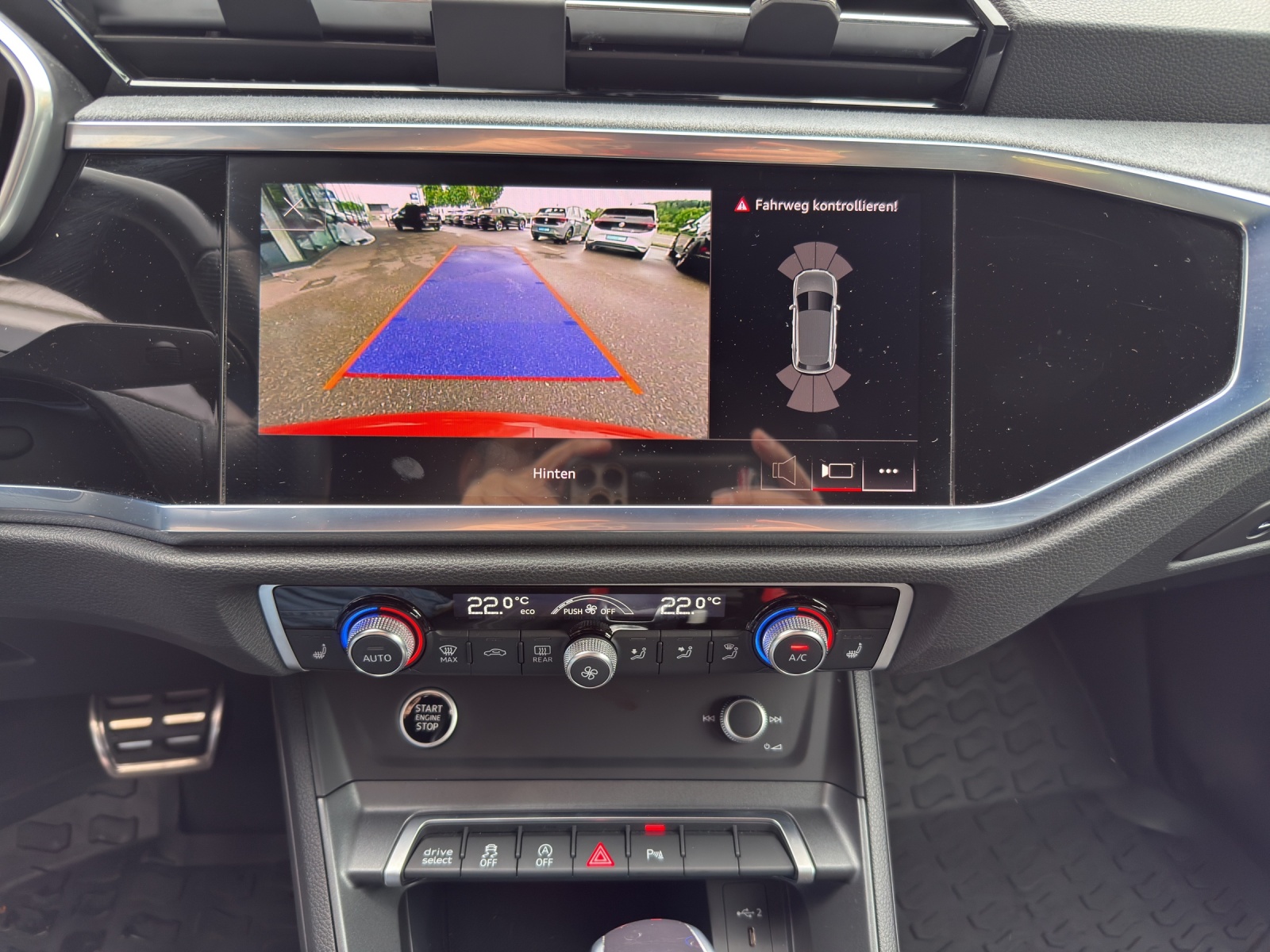 AUDI Q3 35 TFSI S line Attraction S-tronic-image-10