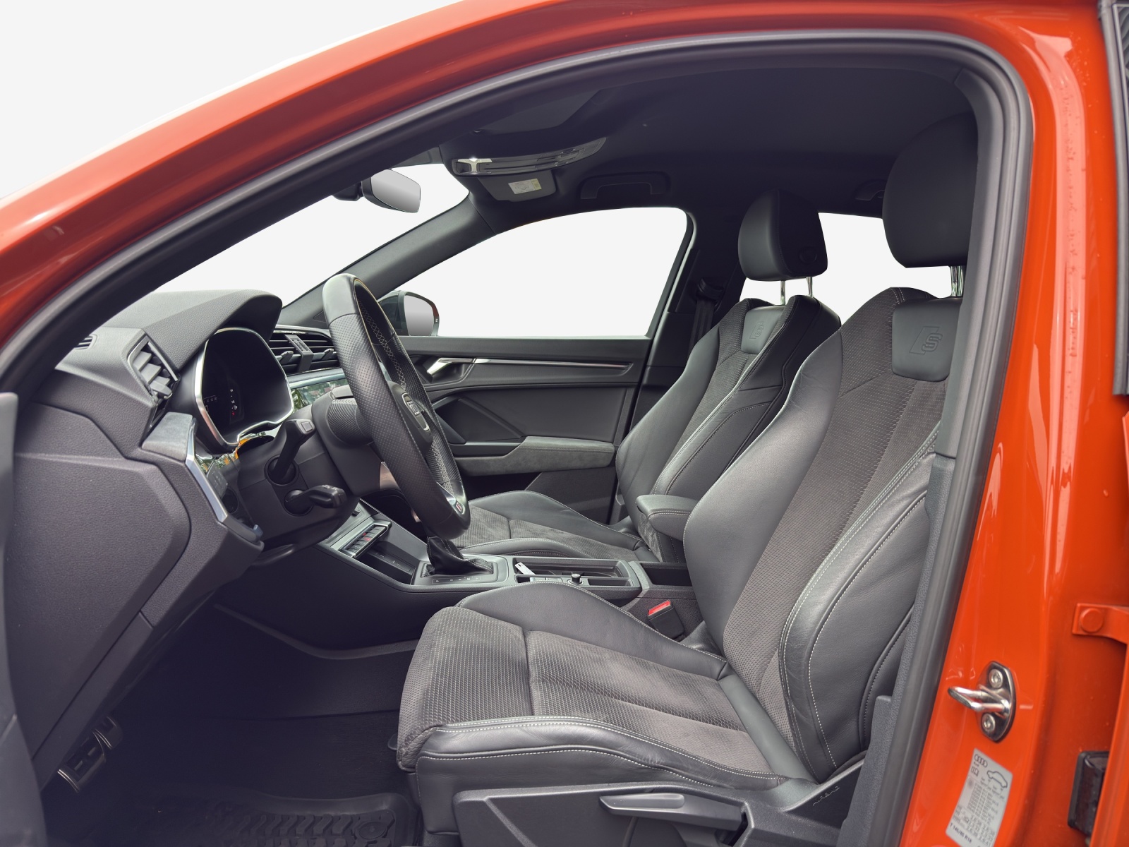 AUDI Q3 35 TFSI S line Attraction S-tronic-image-7