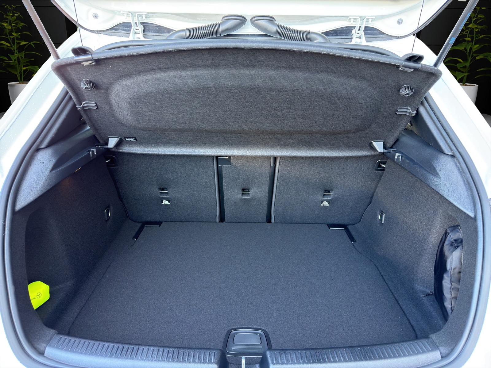 MERCEDES-BENZ A 220 d 8G-DCT-image-10