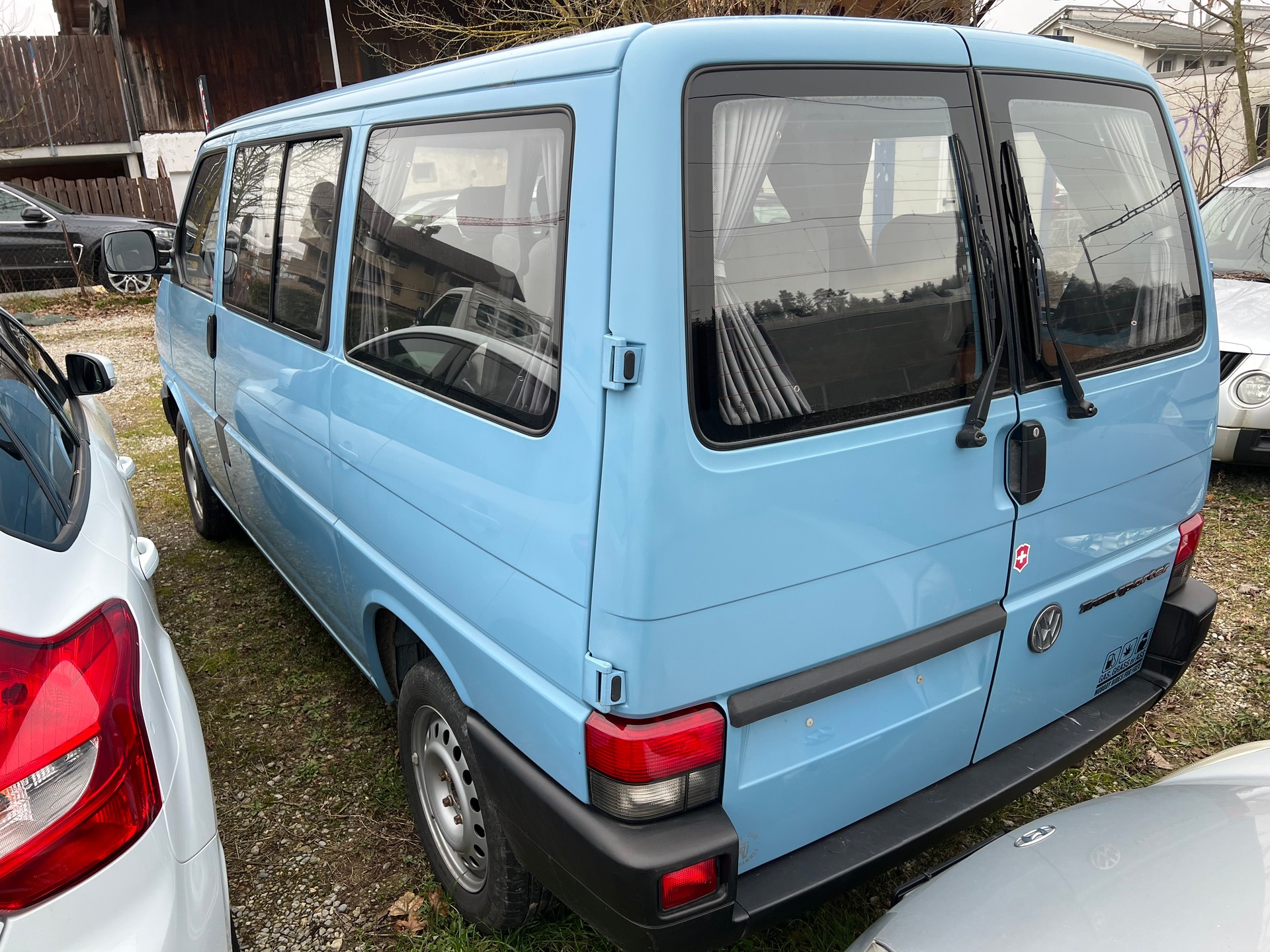 VW T4 2.5 Automat 9 Plätze-frisch ab Mfk-showroom-element-2
