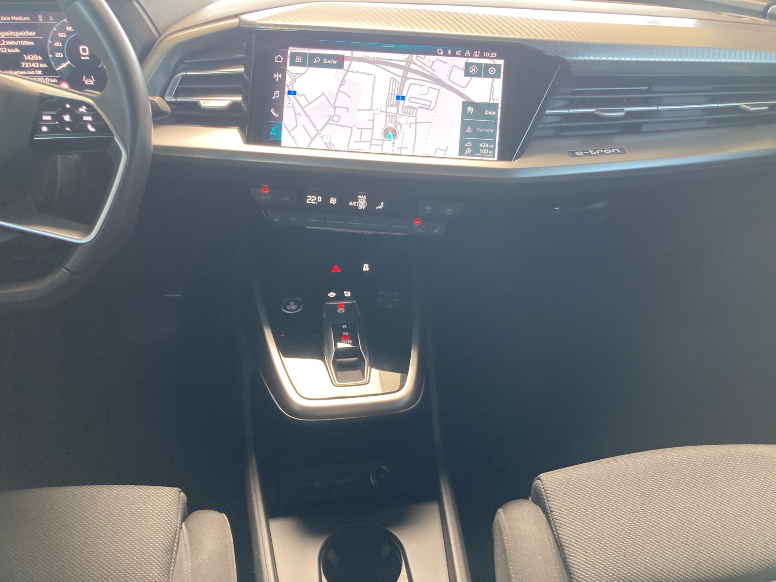 AUDI Q4 e-tron 45 quattro-image-11