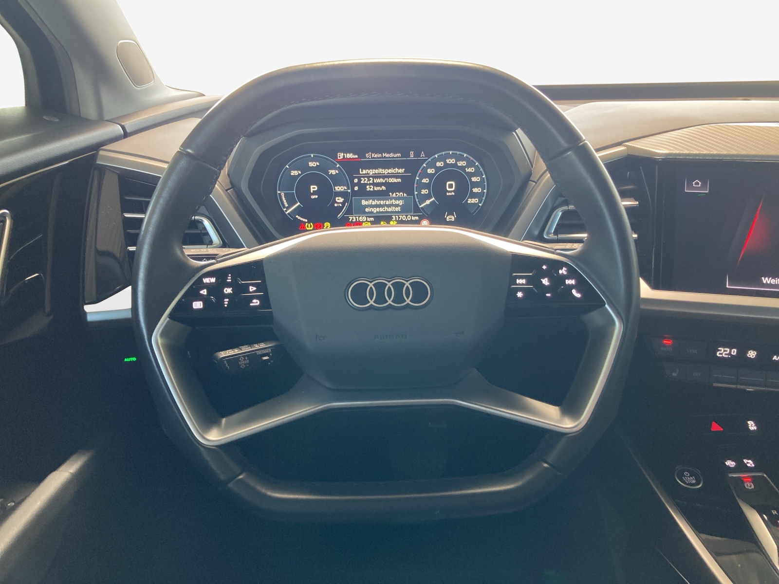 AUDI Q4 e-tron 45 quattro-image-10