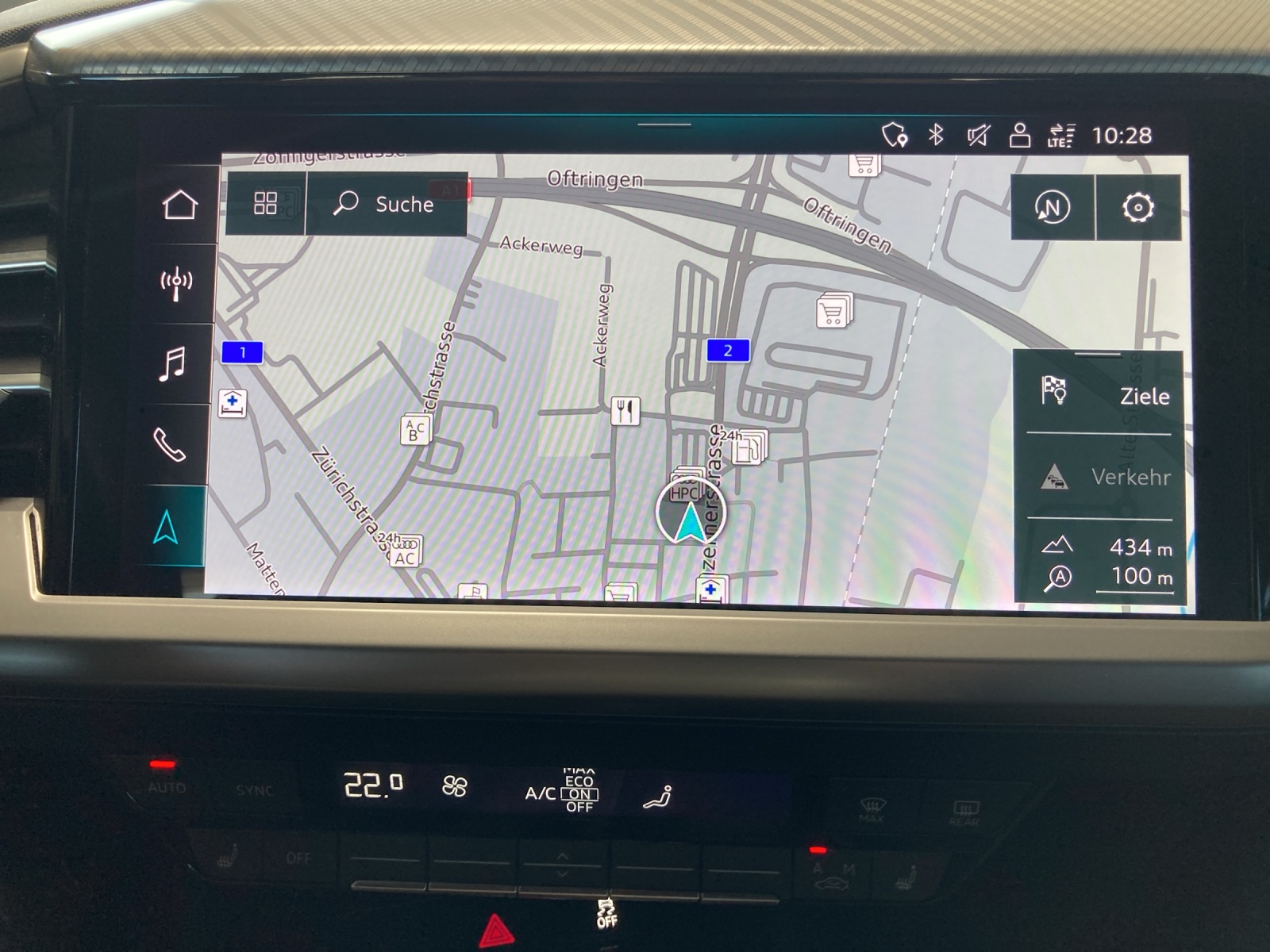 AUDI Q4 e-tron 45 quattro-image-14