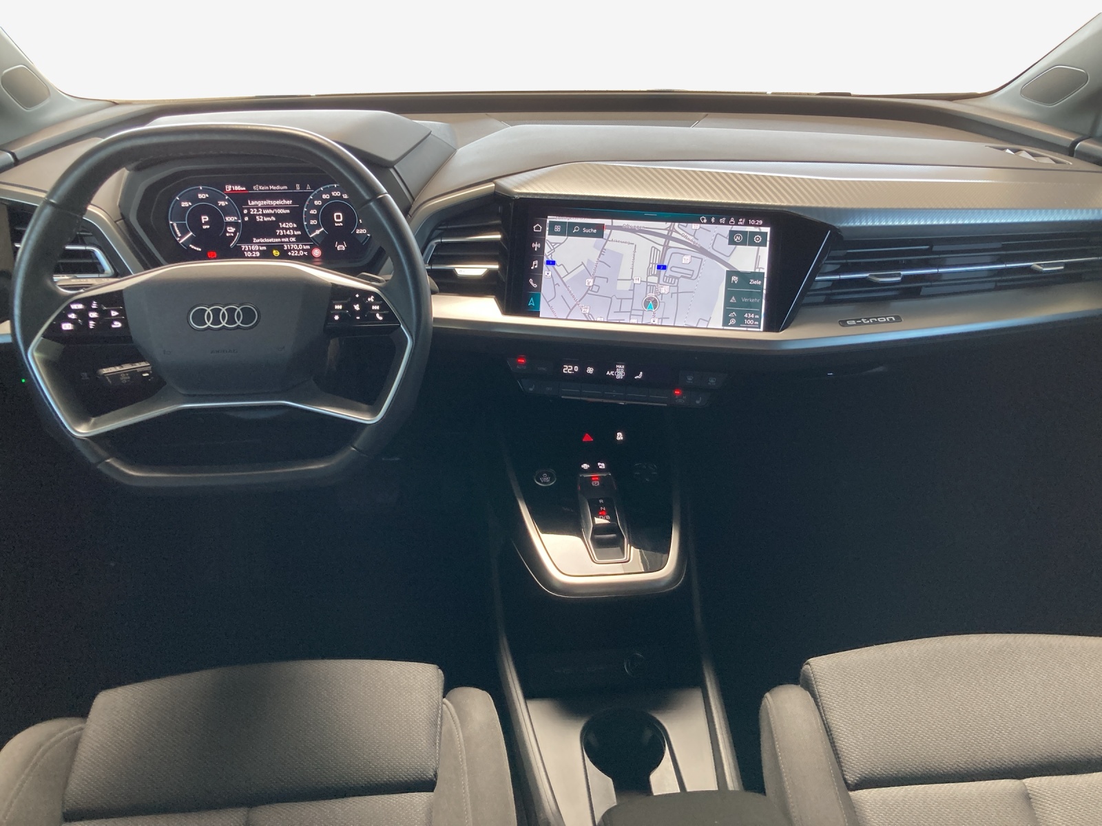 AUDI Q4 e-tron 45 quattro-image-9