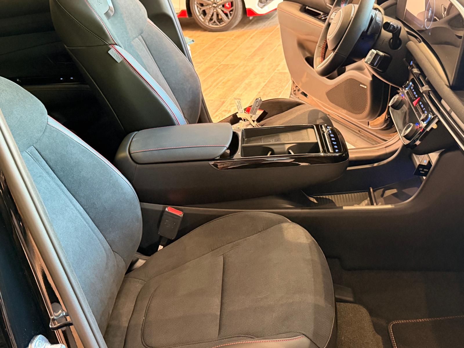 HYUNDAI Tucson 1.6 TGDI PHEV N-Line 4WD Vollausstattung-image-22