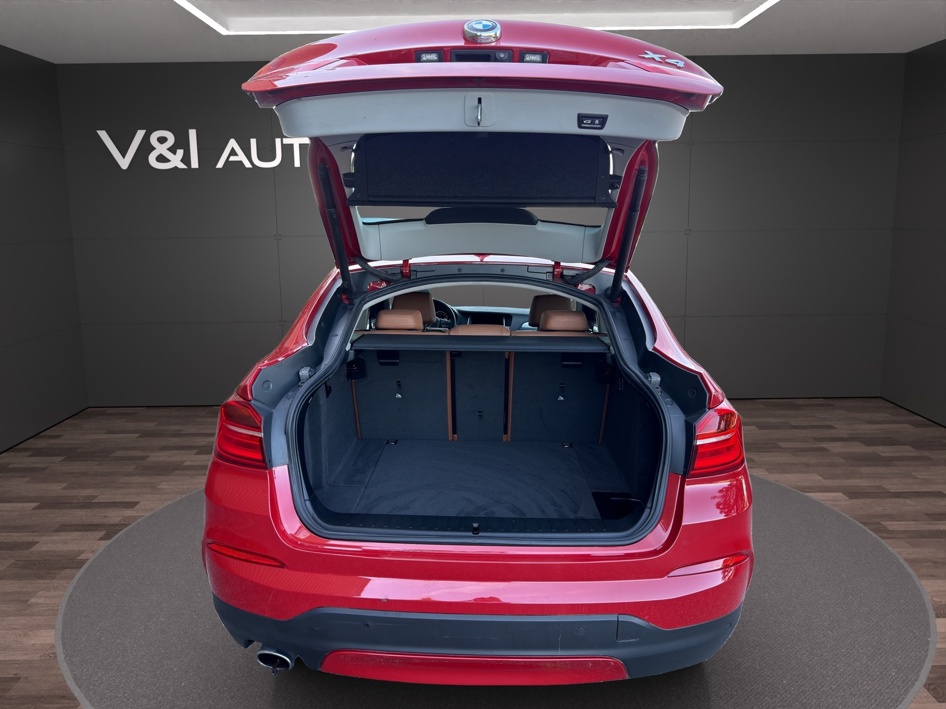 BMW X4 xDrive 20i Steptronic-image-23