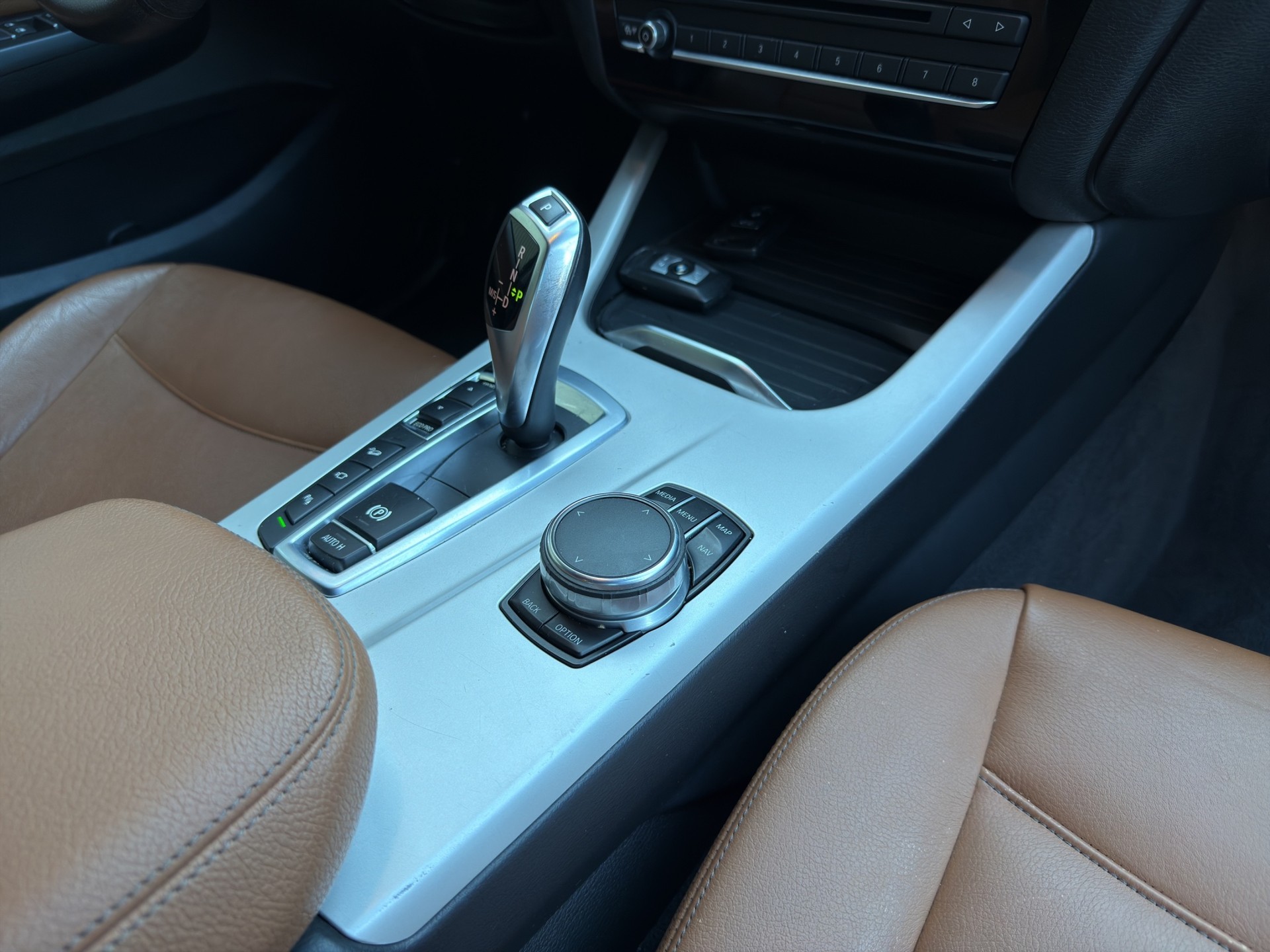 BMW X4 xDrive 20i Steptronic-image-17