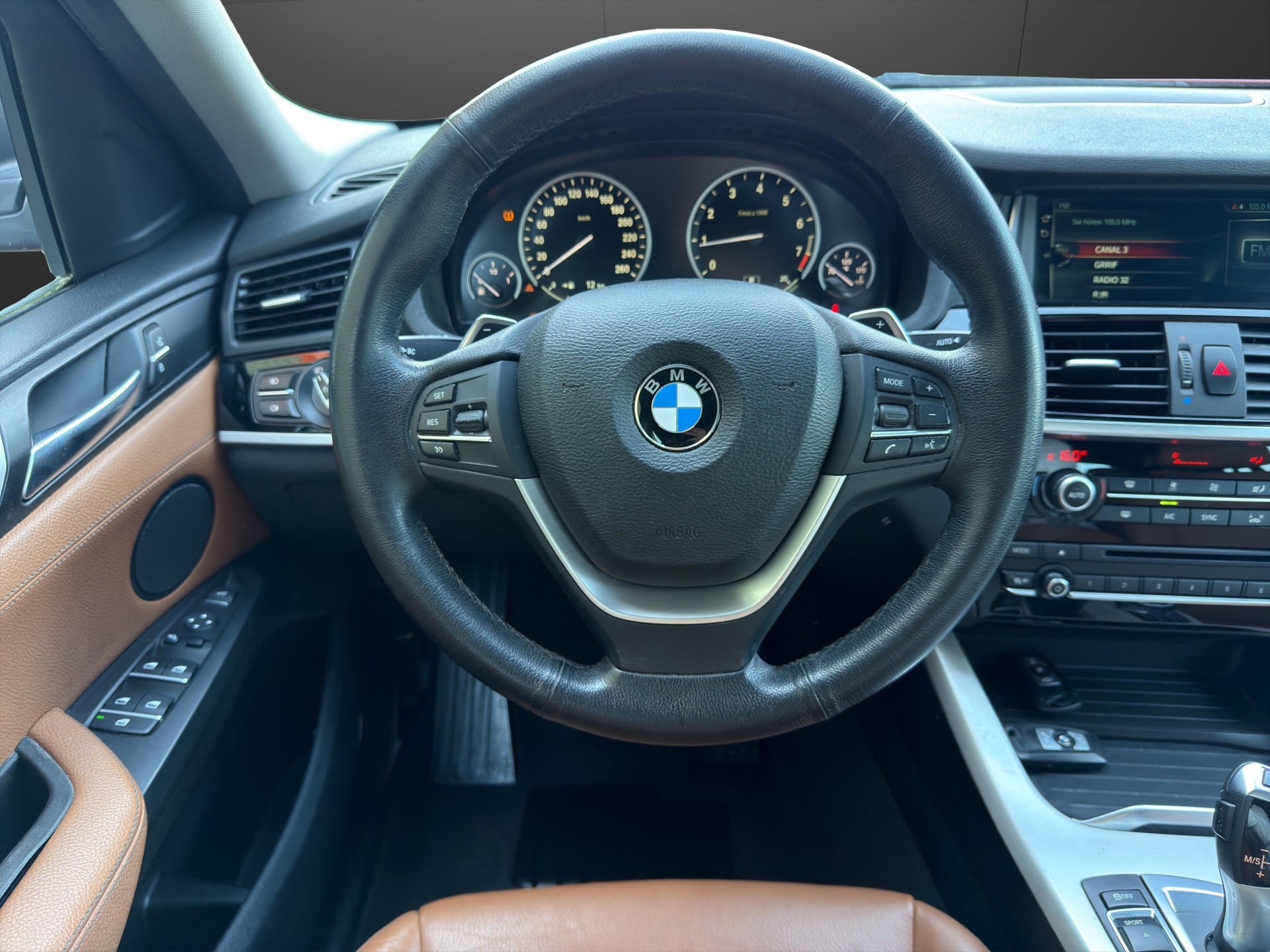 BMW X4 xDrive 20i Steptronic-image-14