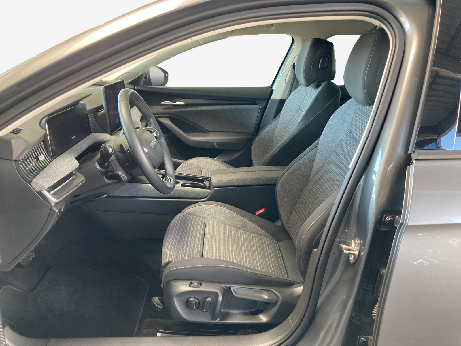 SKODA Superb Combi 2.0 TDi Selection 4x4 DSG-image-7