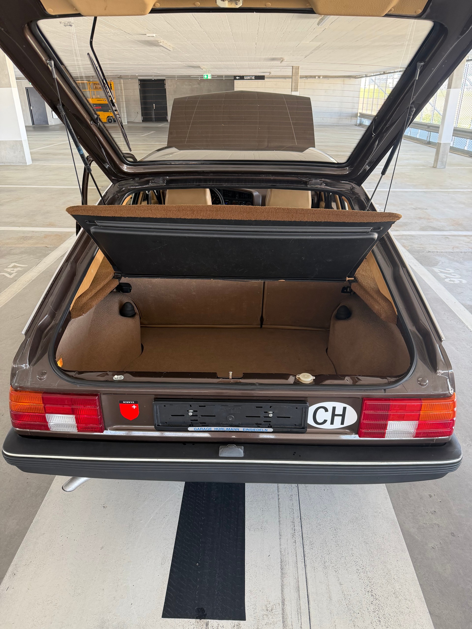 OPEL Ascona 1800 E Berlina - Expertise du jour - Service a jour-image-13