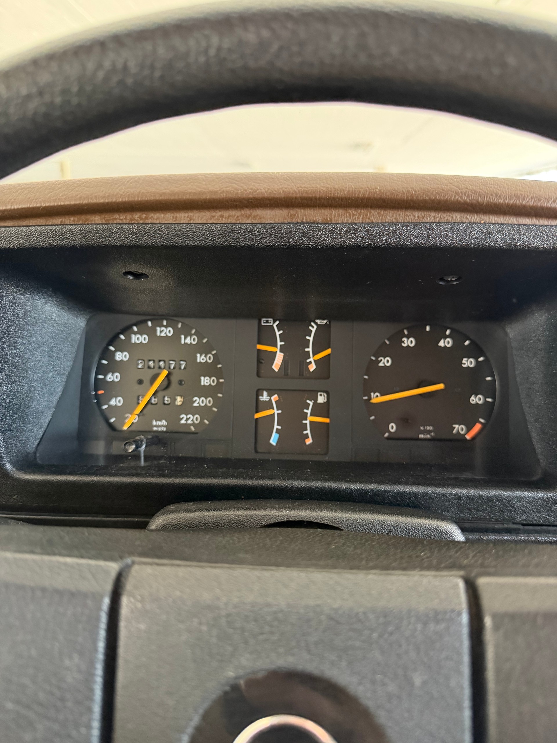 OPEL Ascona 1800 E Berlina - Expertise du jour - Service a jour-image-12