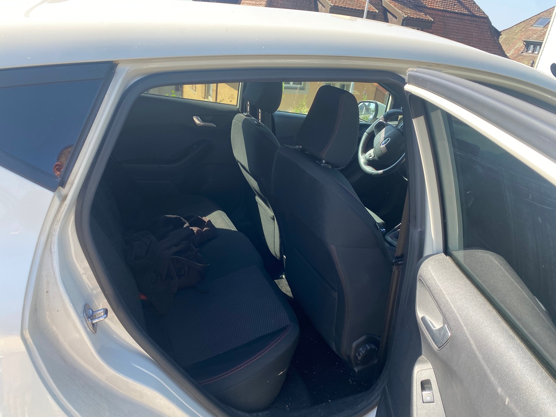 FORD Fiesta 1.0 SCTi MHEV ST-Line X-image-2