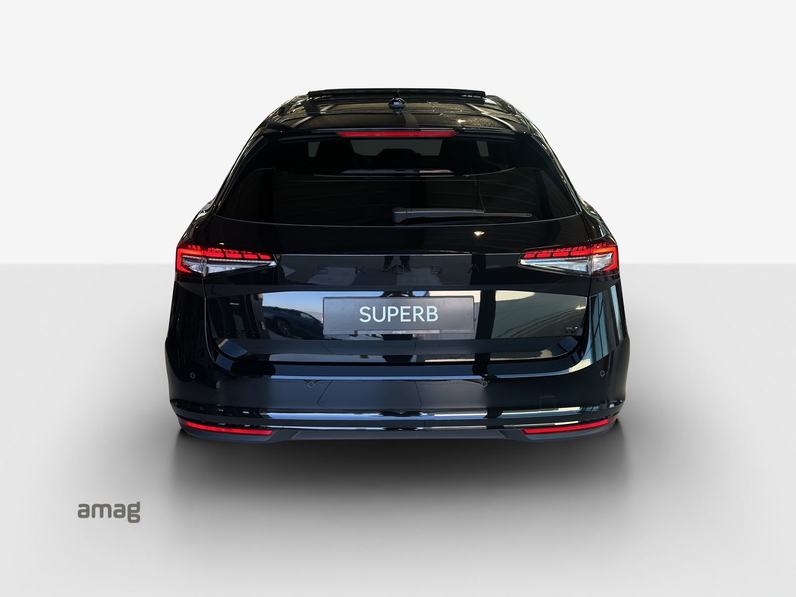 SKODA Superb Combi 1.5 TSI PHEV Sportline DSG-image-3