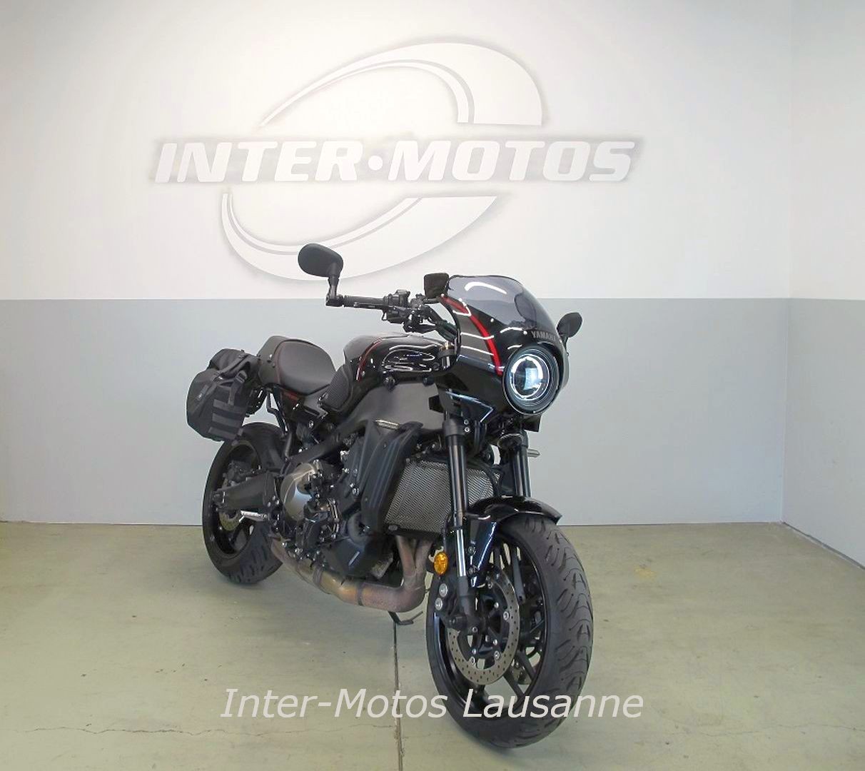 YAMAHA XSR900 35KW-showroom-element-1