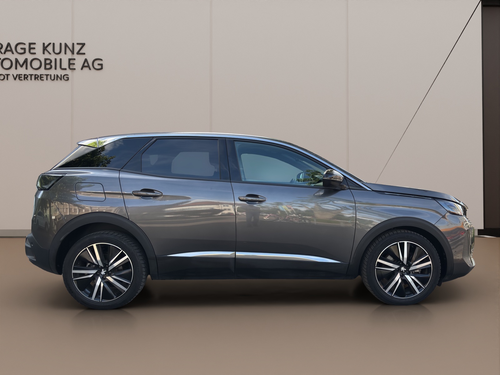 PEUGEOT 3008 180e Hybrid2 Allure Pack EAT8-image-5