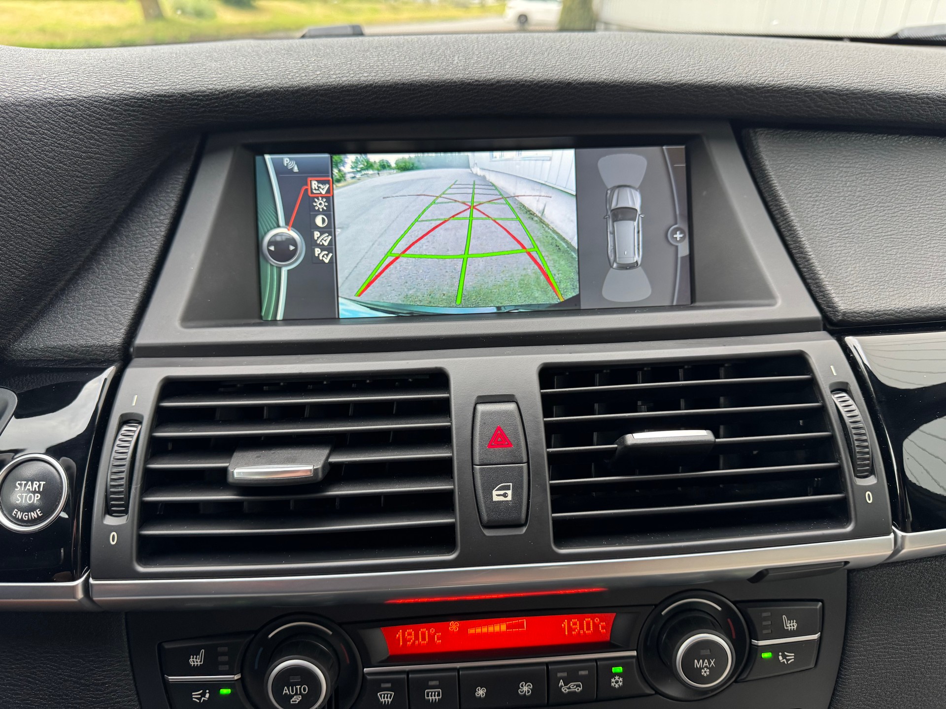 BMW X5 xDrive 40d Steptronic-image-11