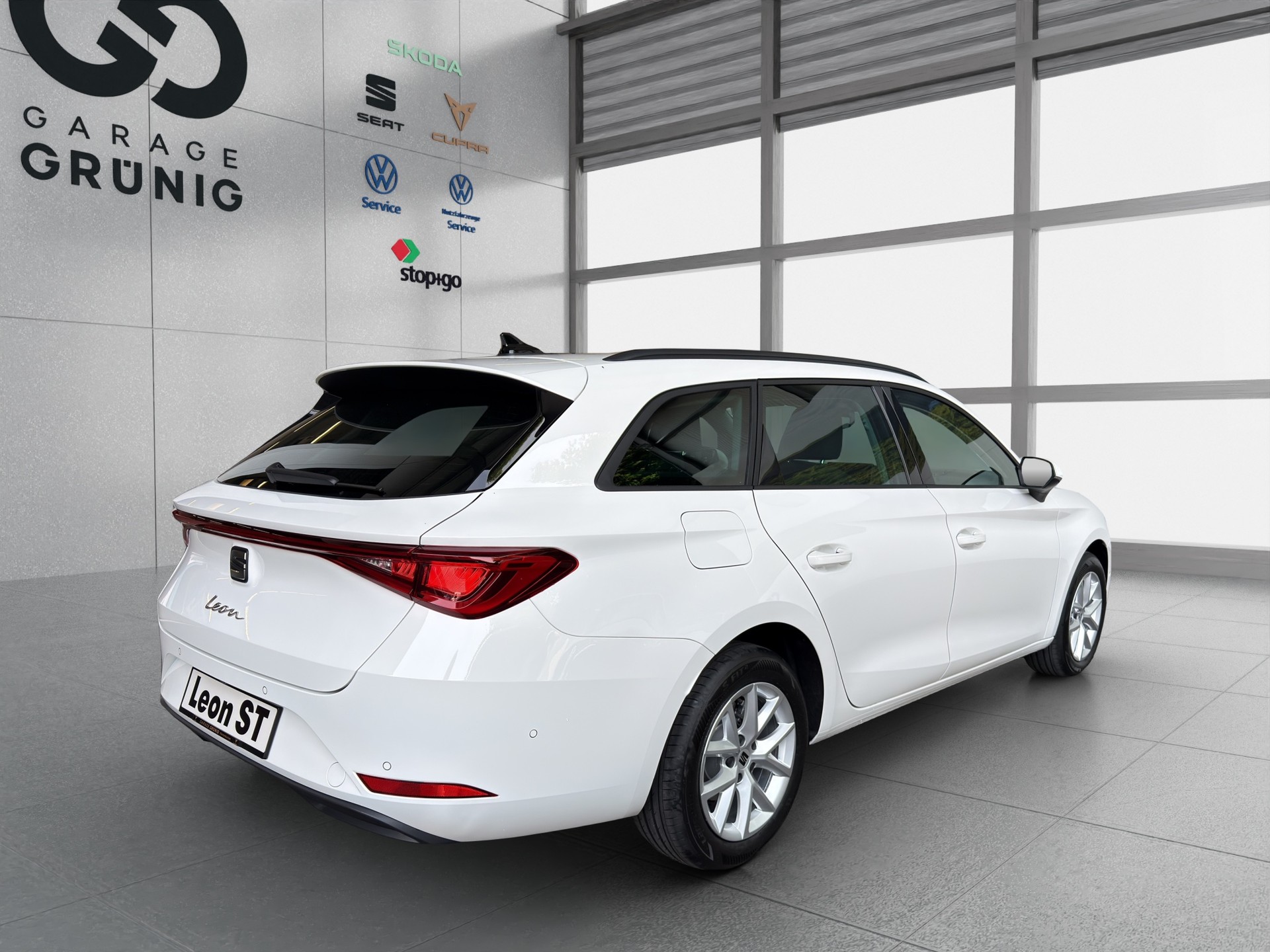 SEAT Leon ST 1.5 eTSI mHEV DSG Style-image-5