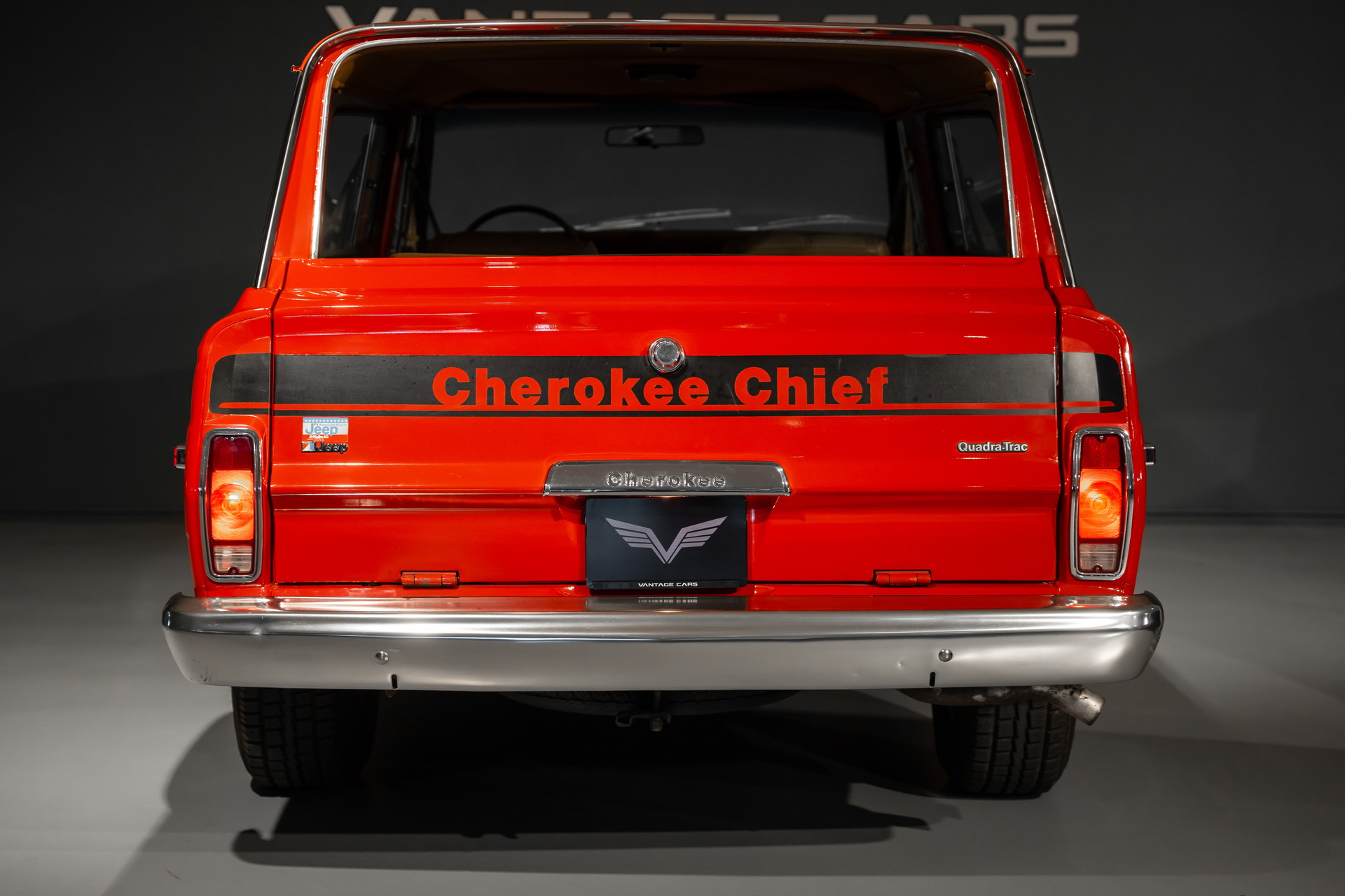 JEEP Cherokee 5.9 V8 Chief-image-8