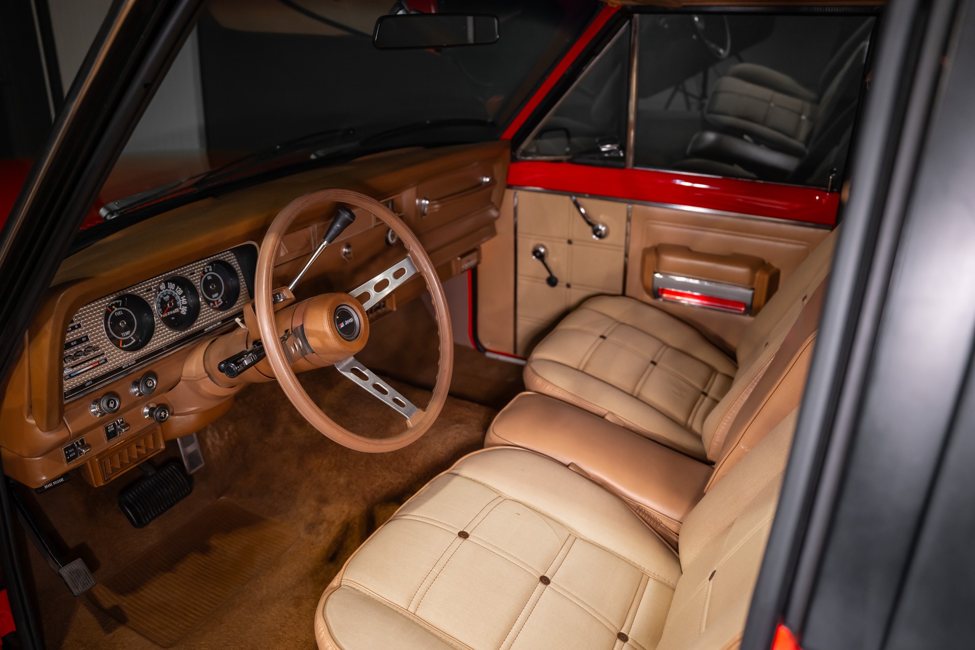 JEEP Cherokee 5.9 V8 Chief-image-12