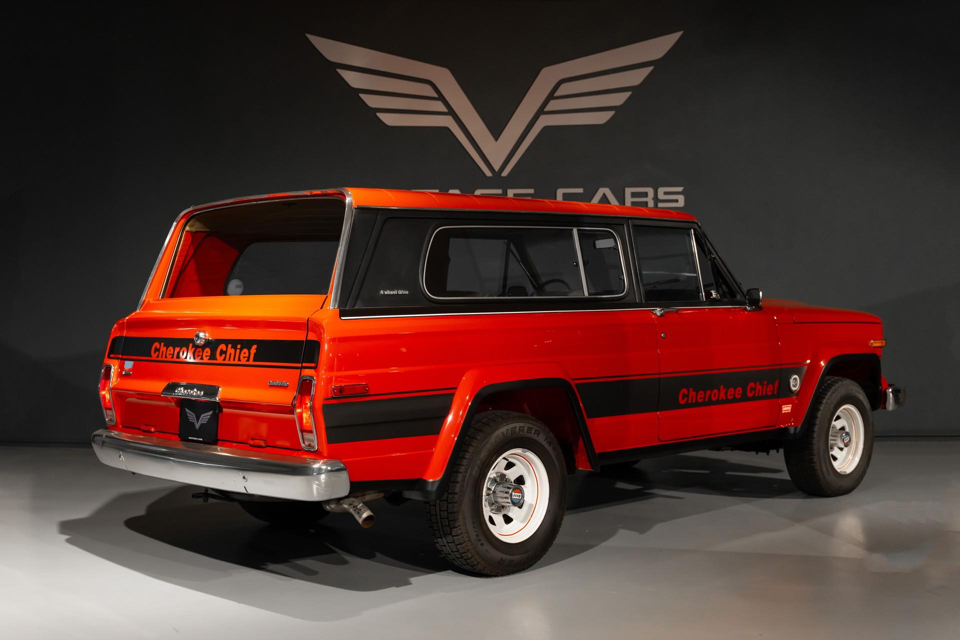 JEEP Cherokee 5.9 V8 Chief-image-2