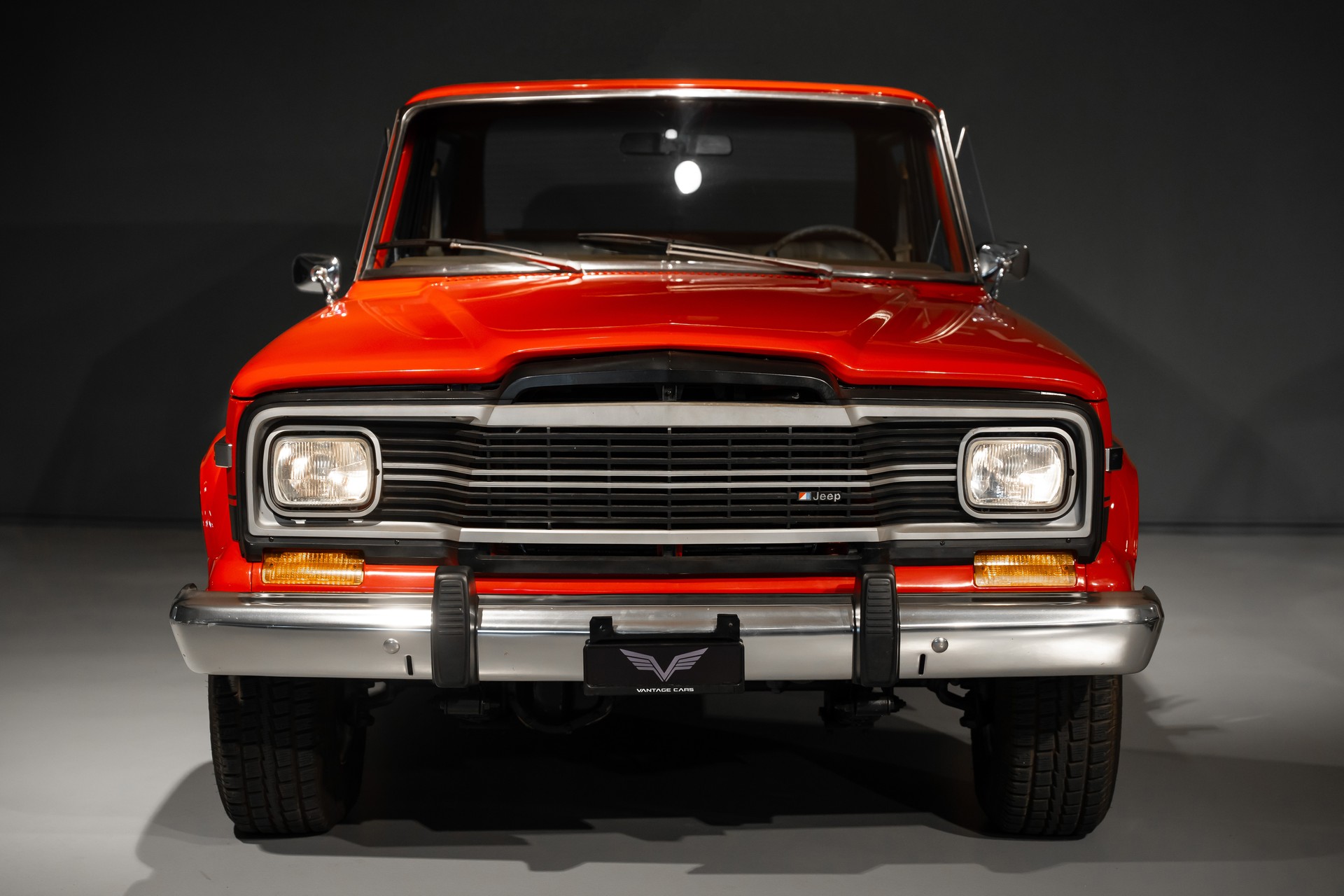 JEEP Cherokee 5.9 V8 Chief-image-3