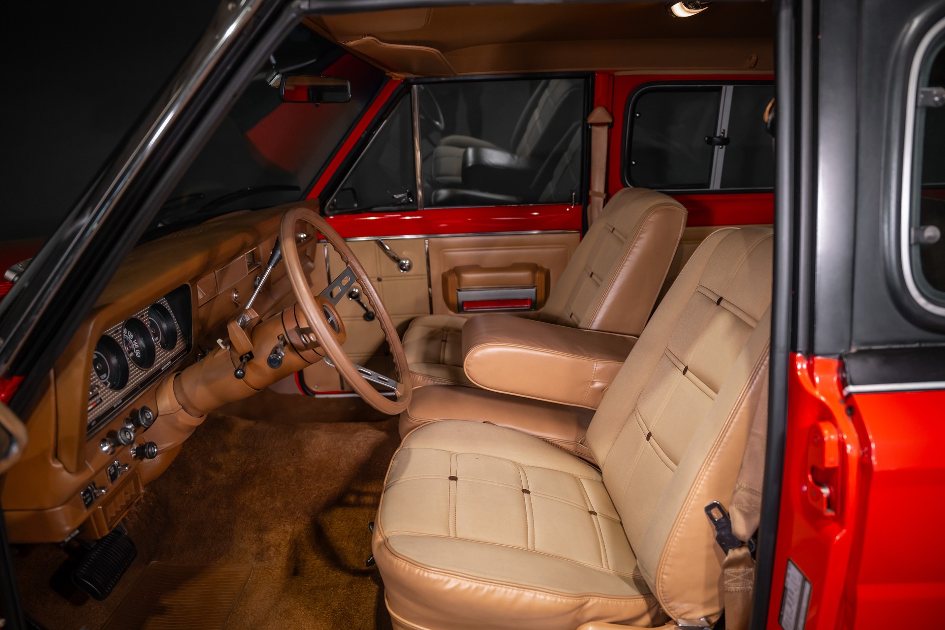 JEEP Cherokee 5.9 V8 Chief-image-13