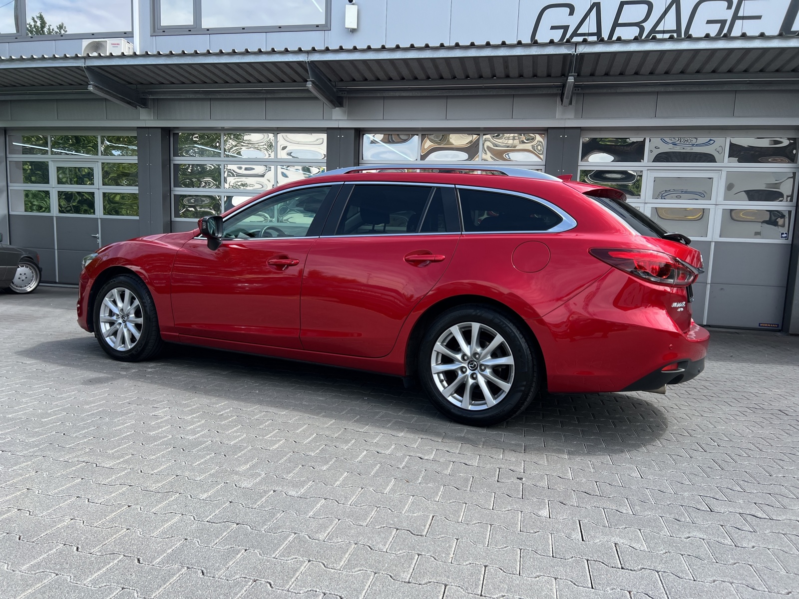 MAZDA 6 Sportwagon 2.2 D 16V Ambition AWD Skyactive-D-image-2