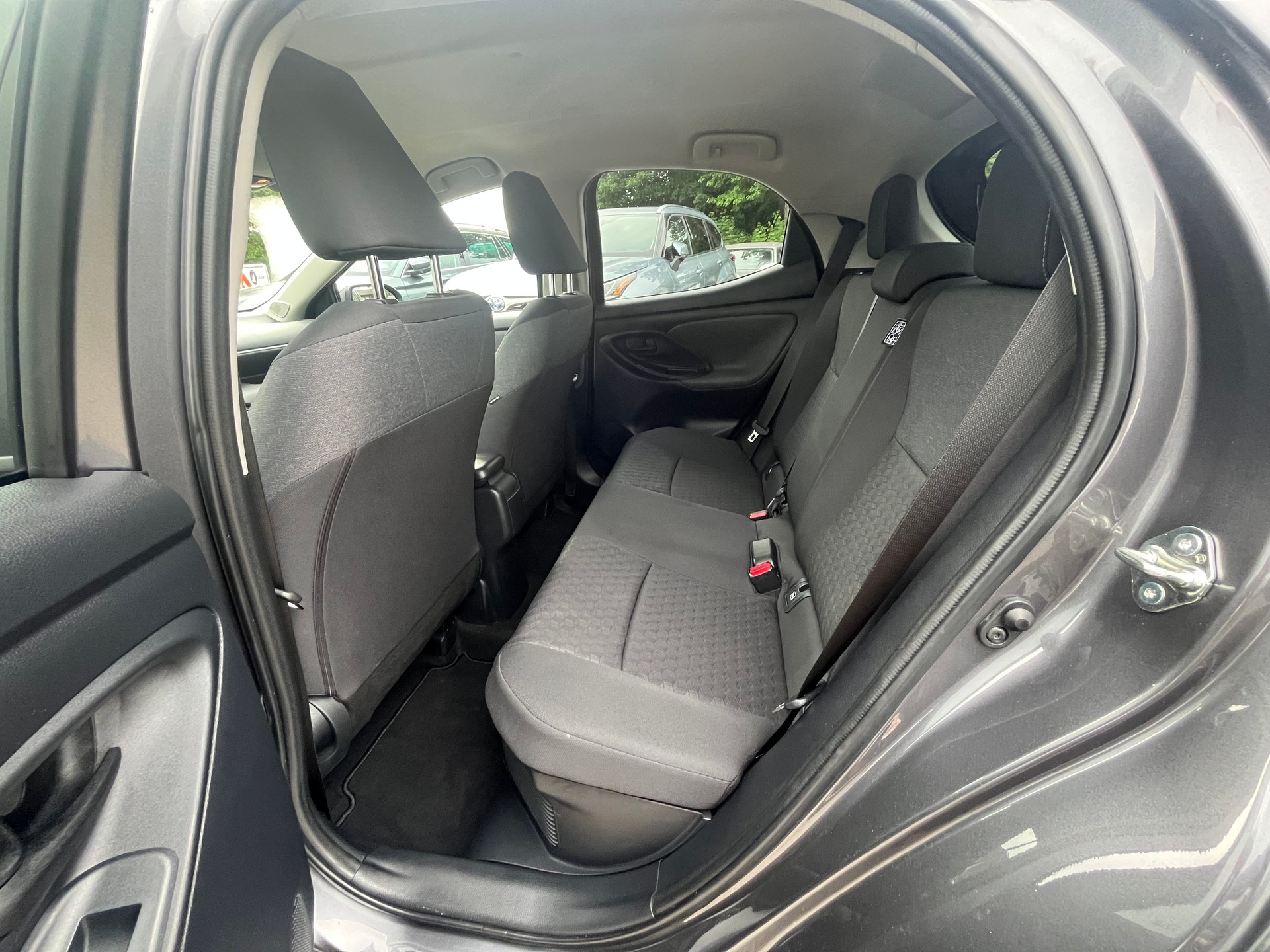 TOYOTA Yaris 1.5 Trend e-CVT-image-9