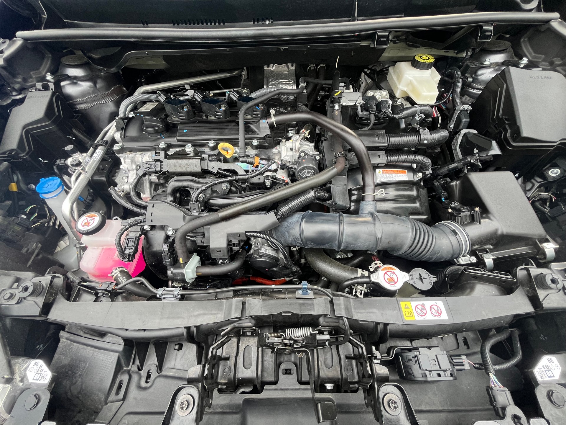 TOYOTA Yaris 1.5 Trend e-CVT-image-12
