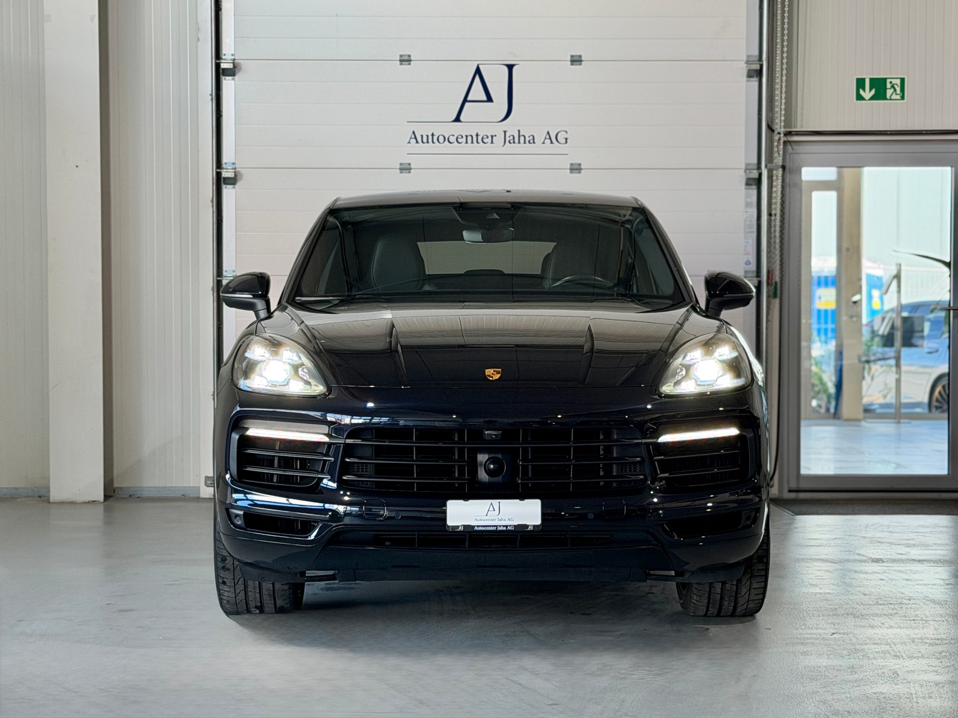 PORSCHE Cayenne Coupé (CH)-image-3