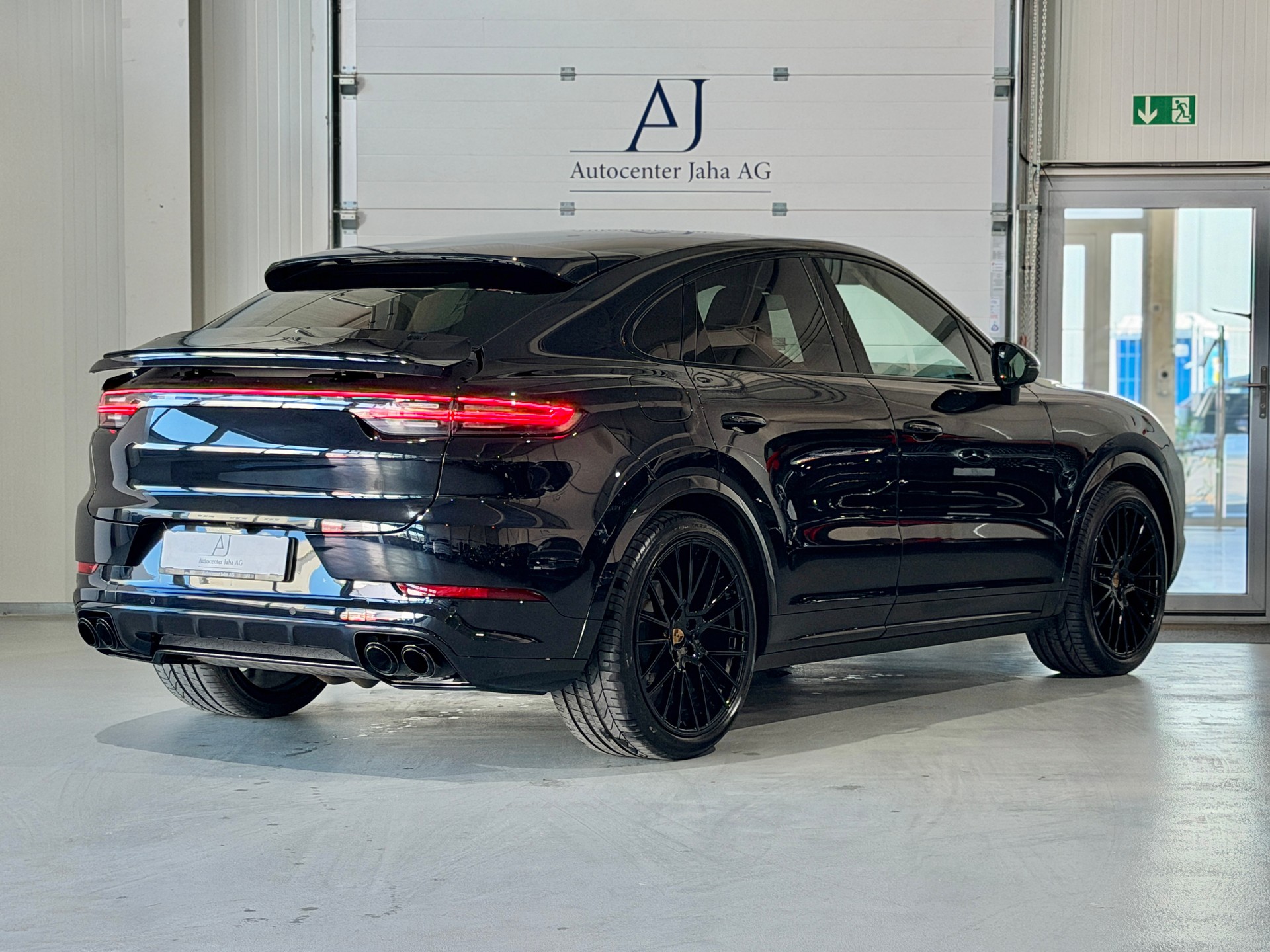 PORSCHE Cayenne Coupé (CH)-image-6