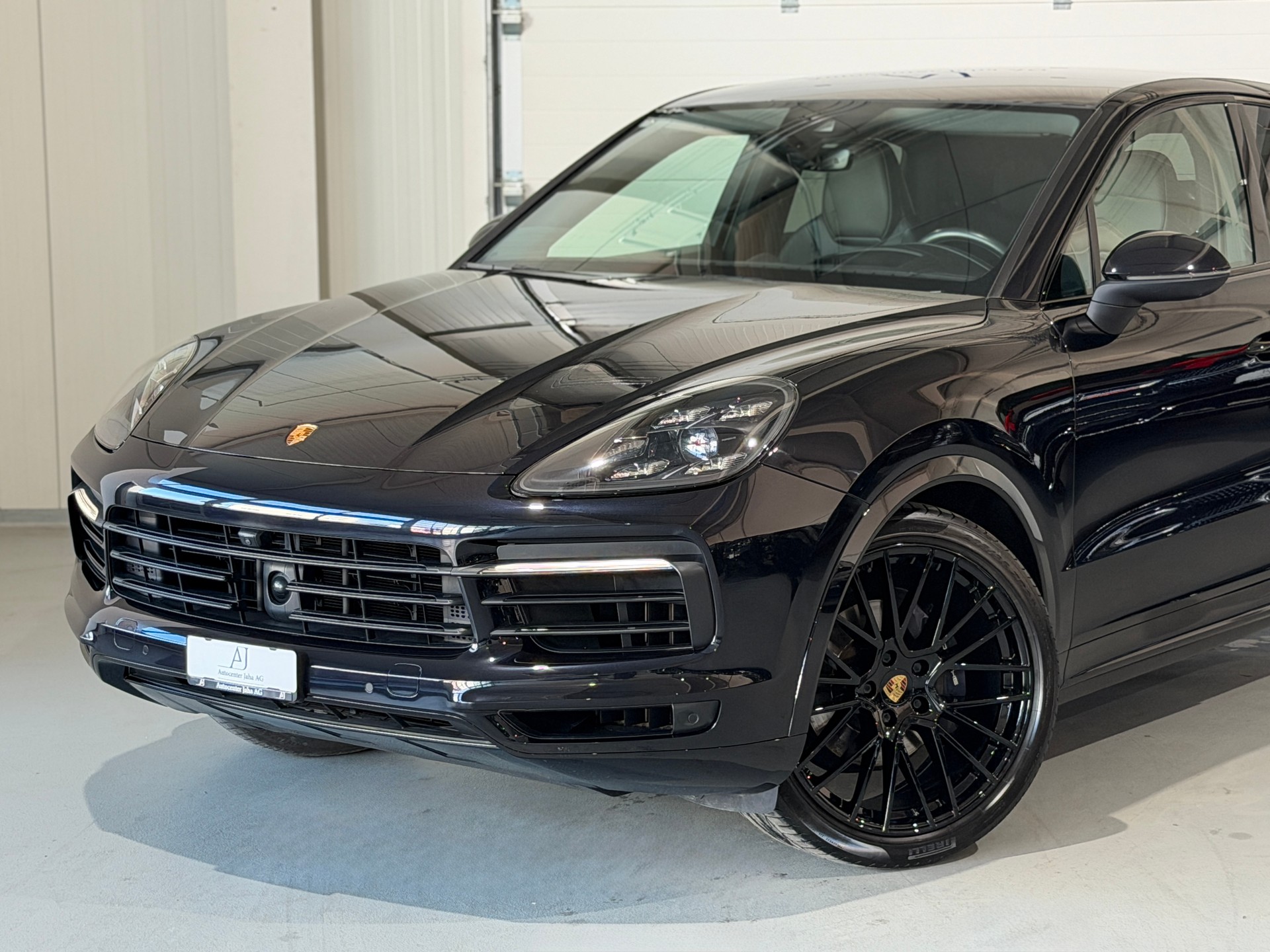 PORSCHE Cayenne Coupé (CH)-image-1