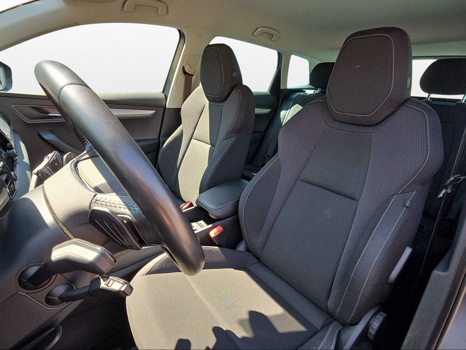 SKODA Karoq 2.0 TDI CR Ambition 4x4 DSG-image-7