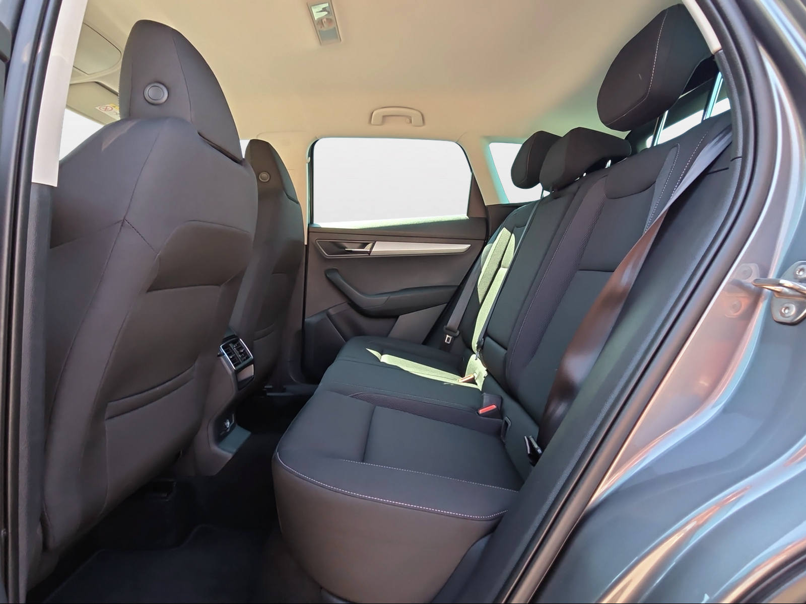 SKODA Karoq 2.0 TDI CR Ambition 4x4 DSG-image-10