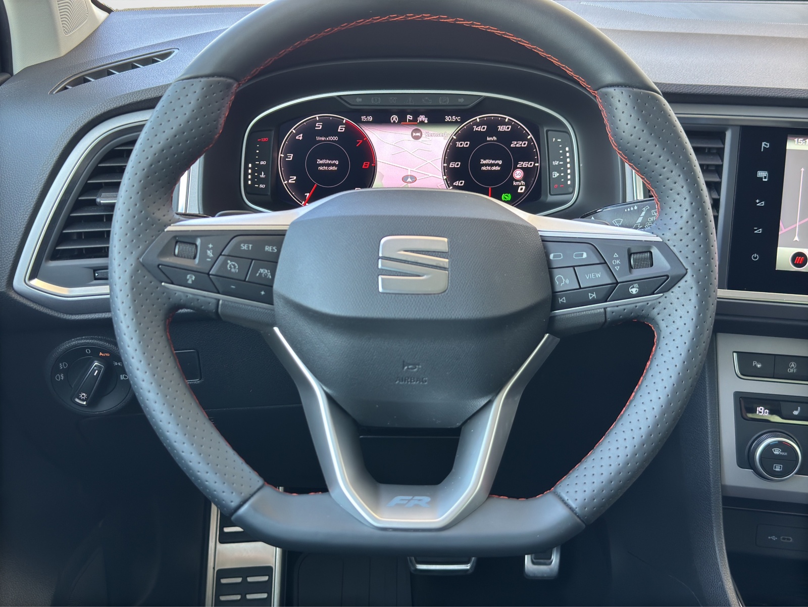 SEAT Ateca 1.5 TSI Hola FR DSG-image-11