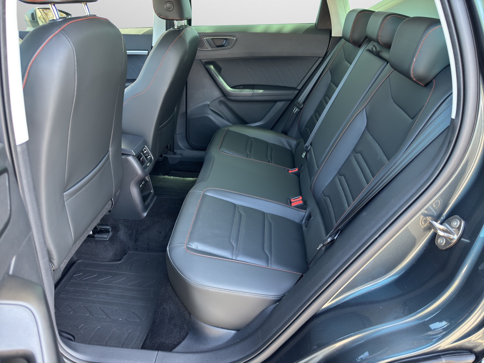 SEAT Ateca 1.5 TSI Hola FR DSG-image-8