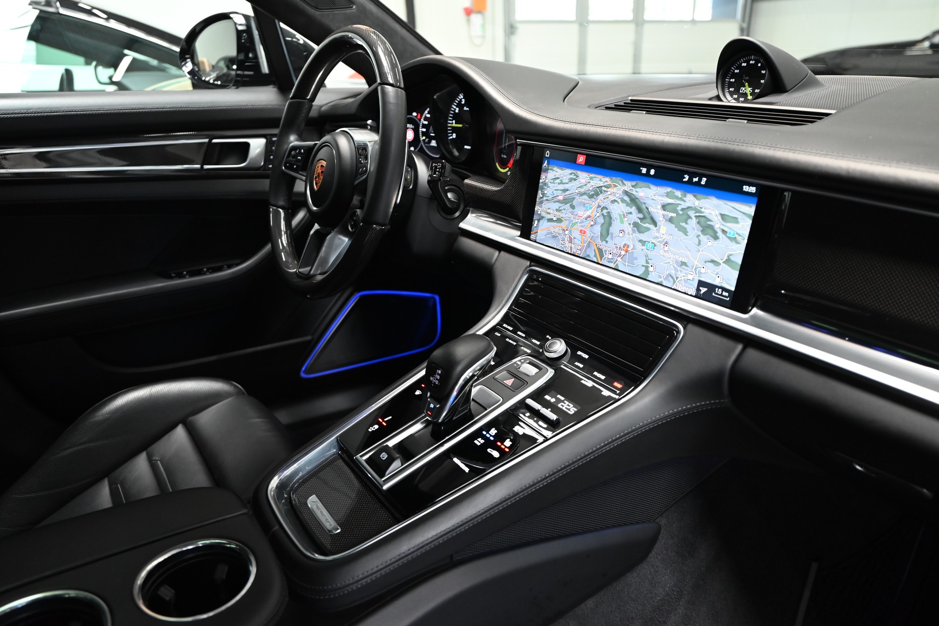 PORSCHE Panamera Turbo S E-Hybrid PDK-image-27