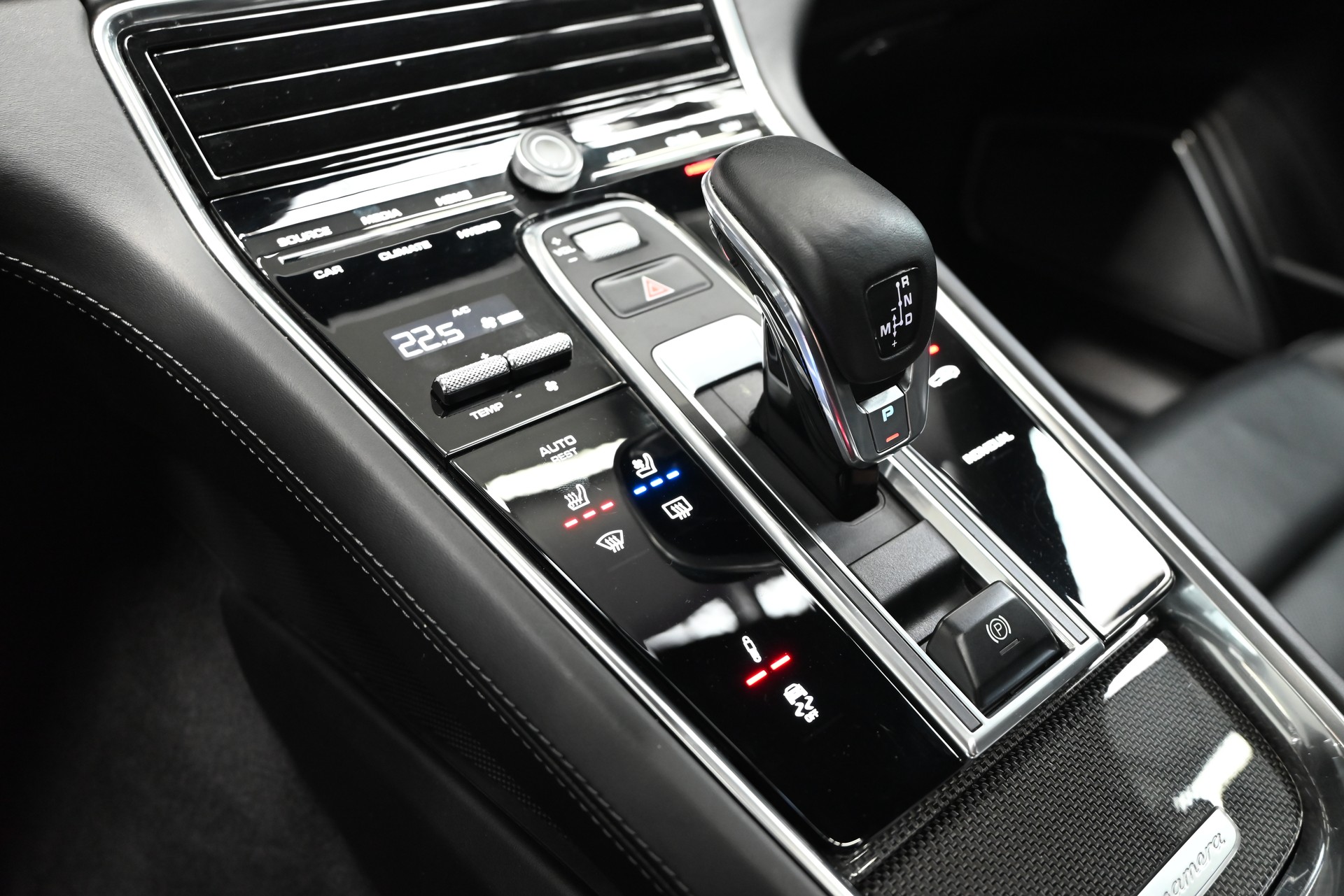 PORSCHE Panamera Turbo S E-Hybrid PDK-image-16