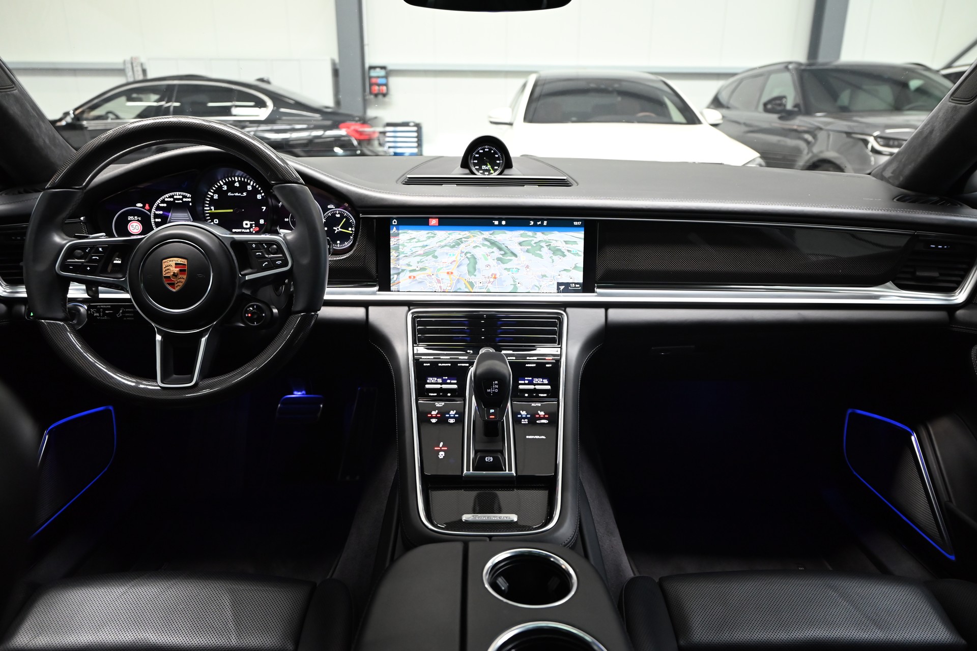 PORSCHE Panamera Turbo S E-Hybrid PDK-image-11