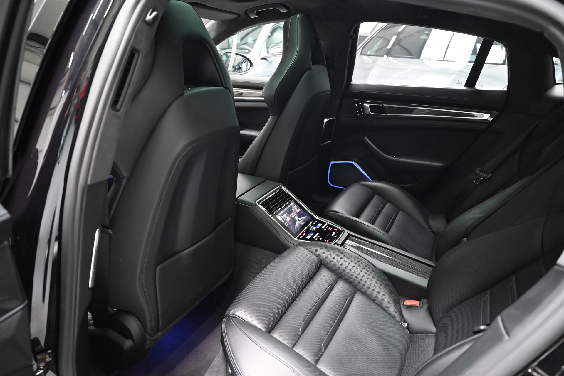 PORSCHE Panamera Turbo S E-Hybrid PDK-image-22