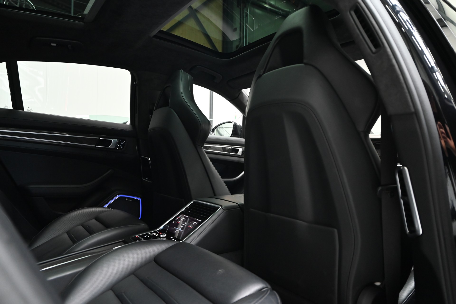 PORSCHE Panamera Turbo S E-Hybrid PDK-image-25