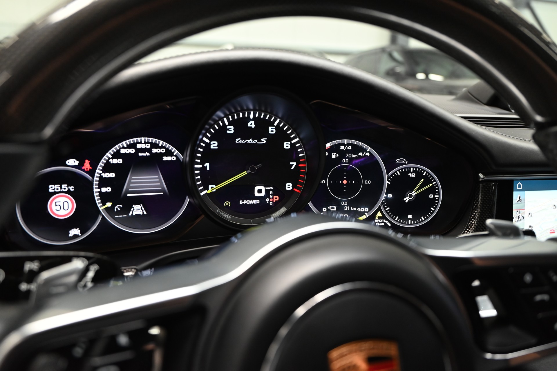 PORSCHE Panamera Turbo S E-Hybrid PDK-image-17