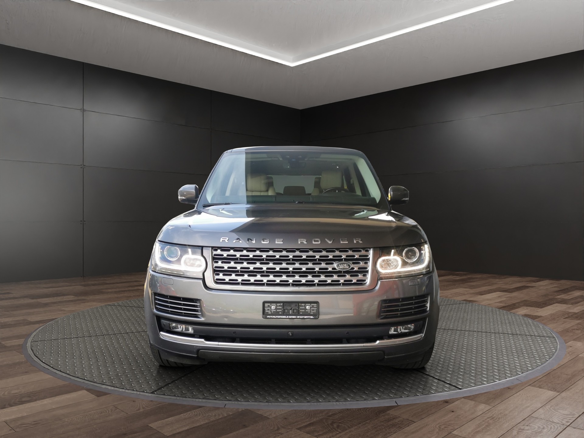 LAND ROVER Range Rover 3.0 TDV6 Vogue Automatic-image-2